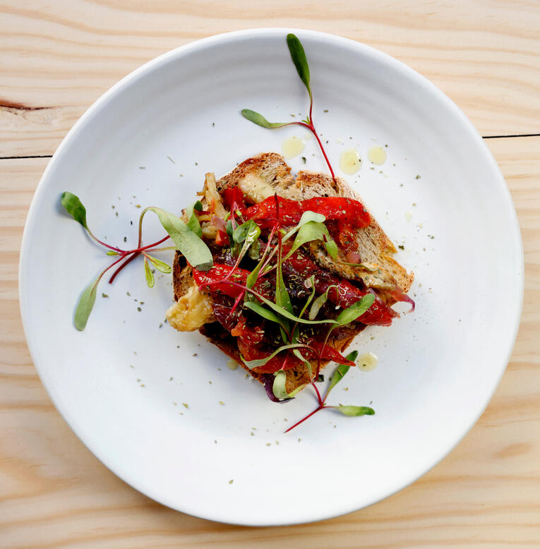 Tostada com Escalivada, Veggieterraneo Évora